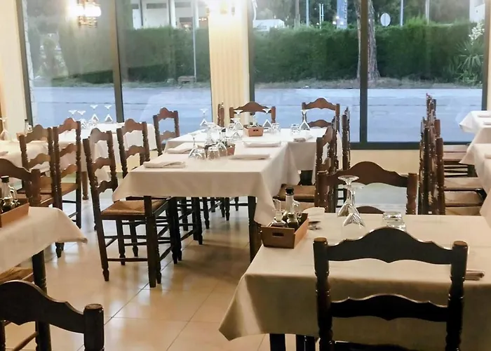 Restaurant Sant Marcal בית הארחה
